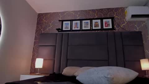 Snapshot of ana_beckett chatting on February 14, 2:44 pm Ana online show from February 14, 2:44 pm