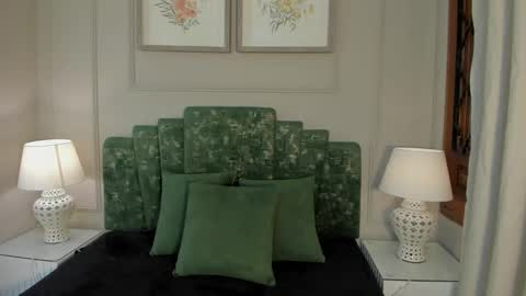 Snapshot of ana_beckett chatting on March 4, 10:46 am Ana online show from March 4, 10:46 am