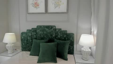 Snapshot of ana_beckett chatting on September 30, 10:53 am Ana online show from September 30, 10:53 am