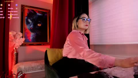 Ana online show from April 6, 3:57 pm