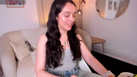 Snapshot of ana_ev chatting on April 28, 7:35 am Ana online show from April 28, 7:35 am