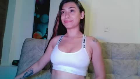 Ana online show from February 24, 7:01 pm
