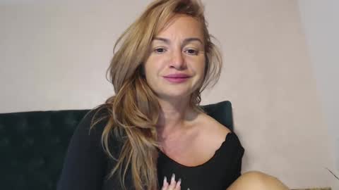 Ana online show from December 2, 10:45 pm