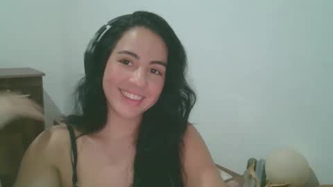 anabelenogueira1 online show from April 15, 7:58 pm