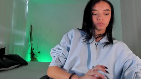 ANABEL WOLF  online show from January 27, 7:13 pm