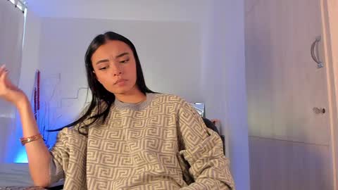 ANABEL WOLF  online show from February 4, 7:55 pm