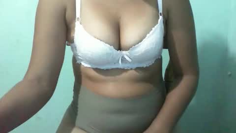 Snapshot of anacarada chatting on January 17, 11:26 am anacarada online show from January 17, 11:26 am