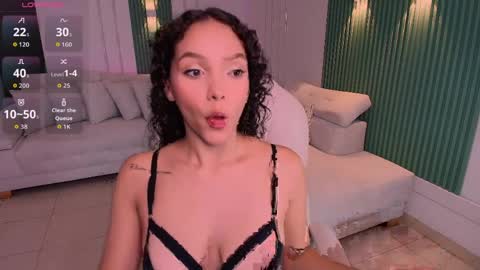 Anahi Curlie online show from April 9, 3:17 am