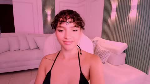 Anahi Curlie online show from April 17, 3:20 am