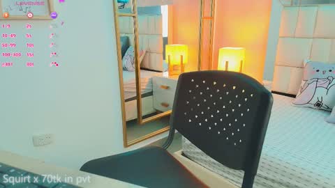 Snapshot of anahi_maite chatting on November 25, 7:58 pm Anahi online show from November 25, 7:58 pm