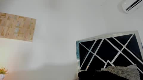 Anah online show from March 12, 7:06 pm