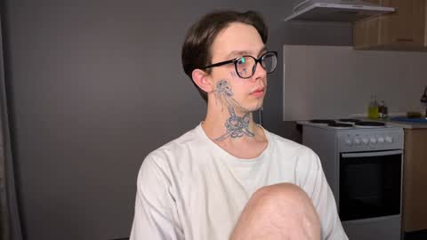 simon online show from December 21, 6:02 pm