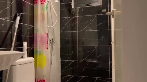 simon online show from March 7, 11:46 pm