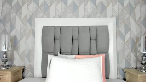 Snapshot of anais_cooper chatting on November 18, 11:36 am online show from November 18, 11:36 am