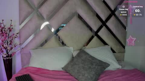 Snapshot of anais_soler chatting on January 10, 11:34 am anais_soler online show from January 10, 11:34 am