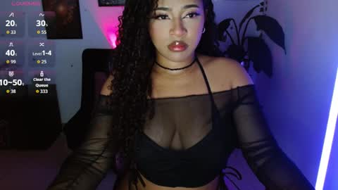      help me to get 100 thumps up  online show from December 18, 11:55 pm