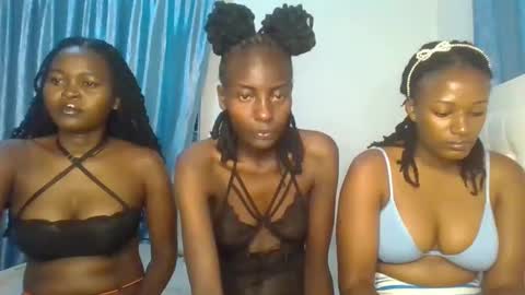 Analeia online show from February 11, 3:18 am