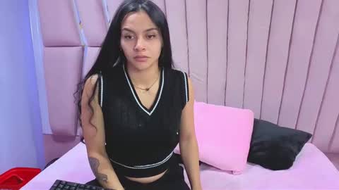 Snapshot of anales_deep_69 chatting on December 4, 11:08 am AbbyAndAntonela online show from December 4, 11:08 am