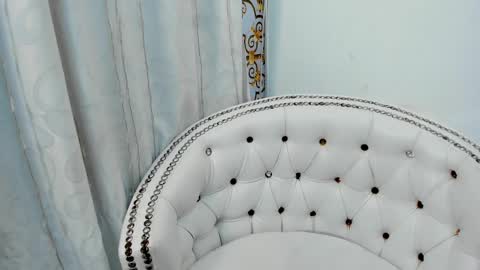 Snapshot of analia18_ chatting on March 9, 4:22 pm analia18  online show from March 9, 4:22 pm