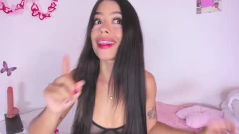 Snapshot of analia_collins chatting on February 22, 3:12 am Ana online show from February 22, 3:12 am