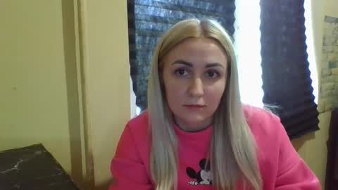 Snapshot of analqueen2024 chatting on May 2, 11:37 am analqueen2024 online show from May 2, 11:37 am