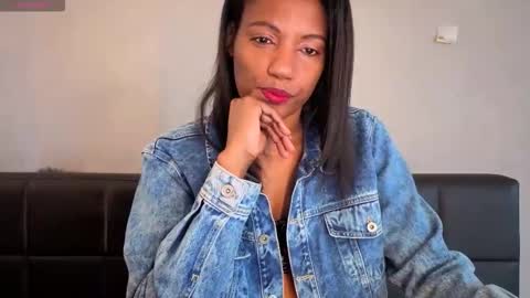 Snapshot of anamaar chatting on October 15, 8:36 am Ana online show from October 15, 8:36 am