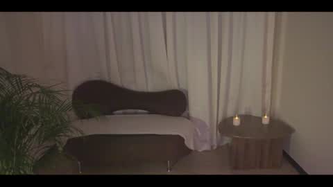 Ann online show from February 25, 6:50 pm