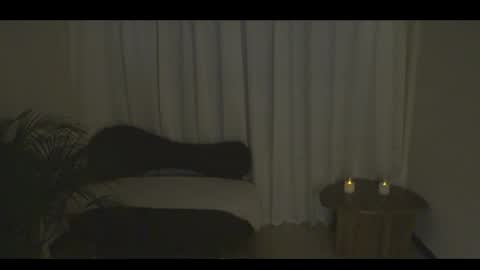 Ann online show from April 6, 6:42 pm