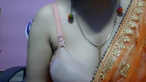 Snapshot of anamika794088 chatting on December 8, 4:28 pm anamika794088 online show from December 8, 4:28 pm