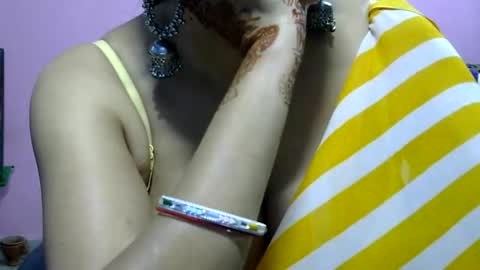 Snapshot of anamika794088 chatting on October 9, 11:08 am anamika794088 online show from October 9, 11:08 am