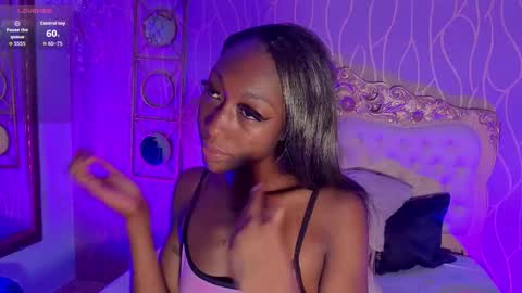 anamonroee online show from March 29, 7:47 pm