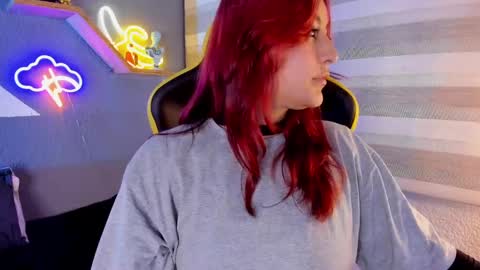 Snapshot of anapola_ chatting on February 7, 8:44 am ana online show from February 7, 8:44 am