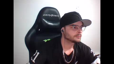 anarchyy1994 online show from March 24, 9:03 am