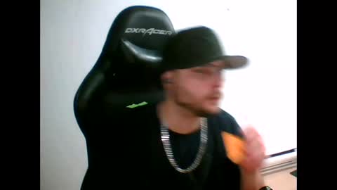 anarchyy1994 online show from March 26, 8:20 am