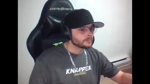 anarchyy1994 online show from April 6, 7:09 am