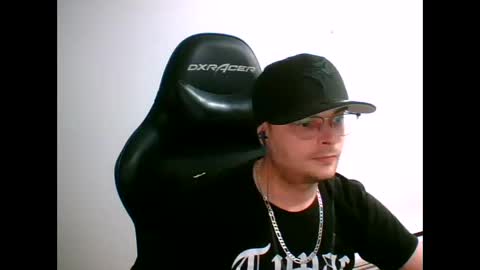 anarchyy1994 online show from April 12, 8:41 am