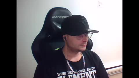 anarchyy1994 online show from April 14, 10:32 am