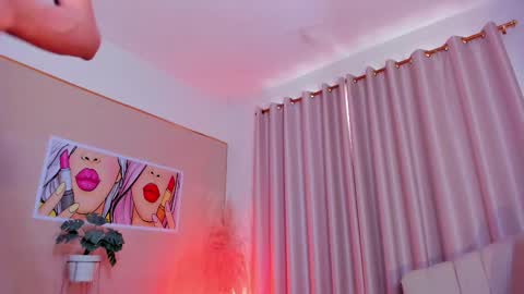 Snapshot of anaskinny chatting on February 25, 7:58 pm Ana online show from February 25, 7:58 pm