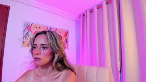 Snapshot of anaskinny chatting on October 27, 7:29 pm Ana online show from October 27, 7:29 pm