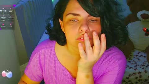 Ana online show from April 8, 1:22 pm