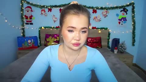 Snapshot of anastacyyellig chatting on January 6, 4:04 am anastacyyellig online show from January 6, 4:04 am