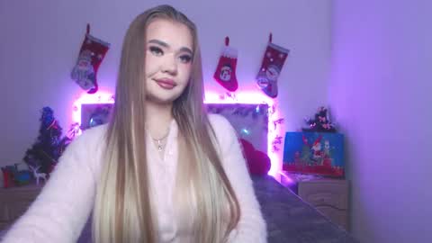 Snapshot of anastacyyellig chatting on December 14, 6:08 am anastacyyellig online show from December 14, 6:08 am