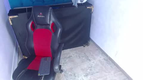 anastaziahotcm101 online show from March 7, 4:09 am