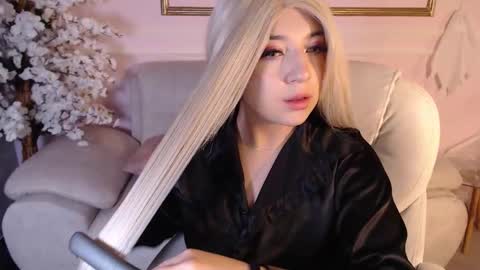 Ana online show from October 12, 12:48 pm