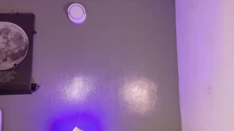 Kendra  online show from December 4, 10:35 am