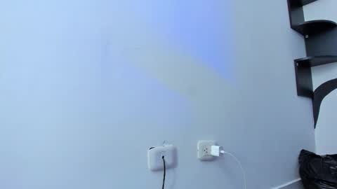 Andrs   -                   online show from September 11, 12:22 am