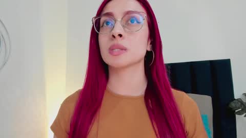 Snapshot of andracyruss chatting on January 15, 5:37 pm Andra Cyrus online show from January 15, 5:37 pm