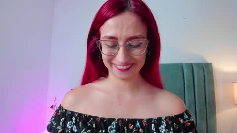 Snapshot of andracyruss chatting on January 22, 5:38 pm Andra Cyrus online show from January 22, 5:38 pm