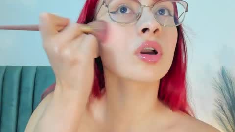 Snapshot of andracyruss chatting on March 3, 11:33 am Andra Cyrus online show from March 3, 11:33 am