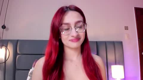 Snapshot of andracyruss chatting on December 2, 11:37 am Andra Cyrus online show from December 2, 11:37 am